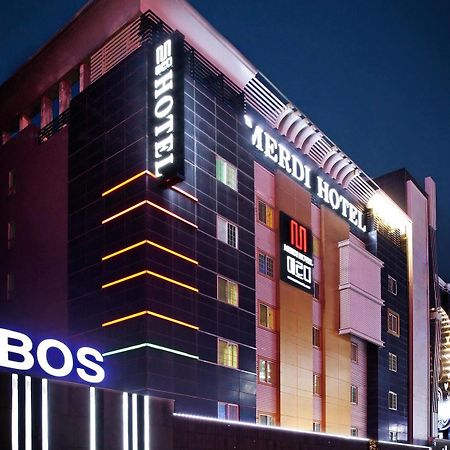 Merdi Hotel Сувон Екстер'єр фото