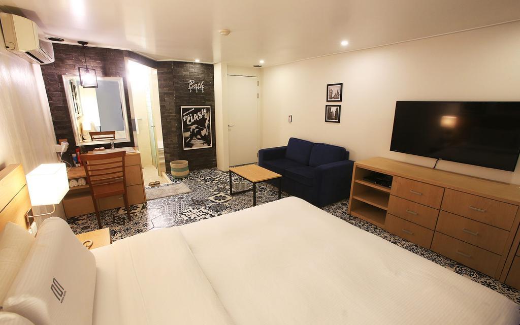 Merdi Hotel Сувон Екстер'єр фото