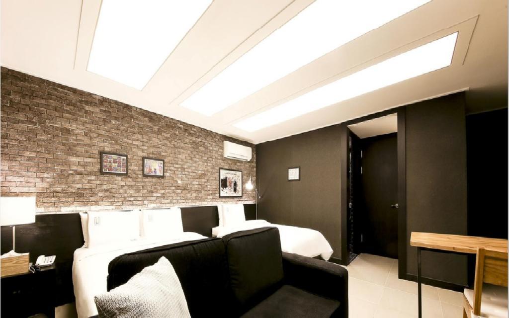 Merdi Hotel Сувон Номер фото