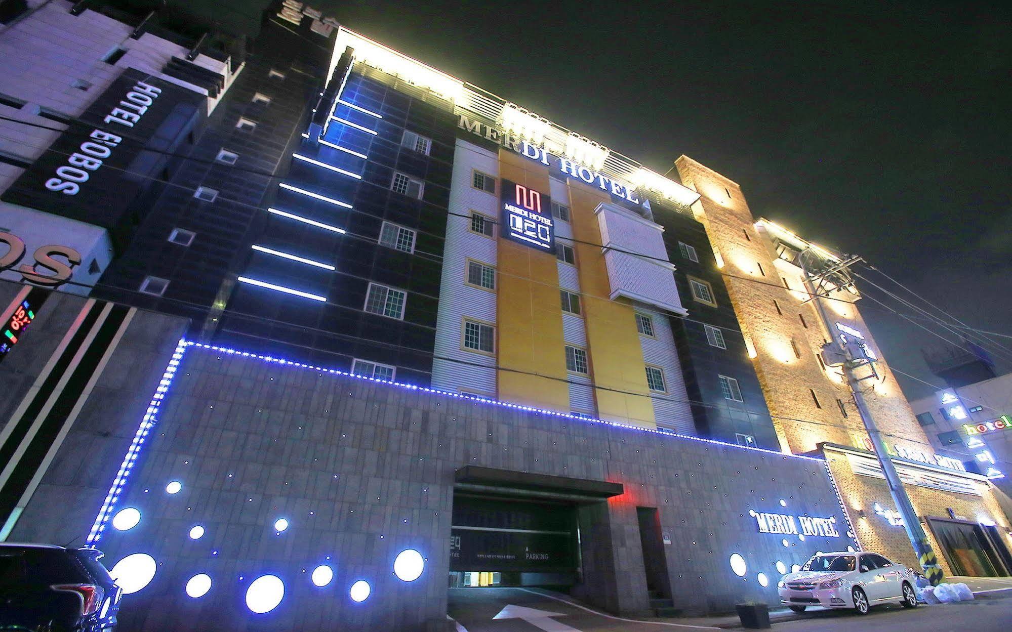 Merdi Hotel Сувон Екстер'єр фото