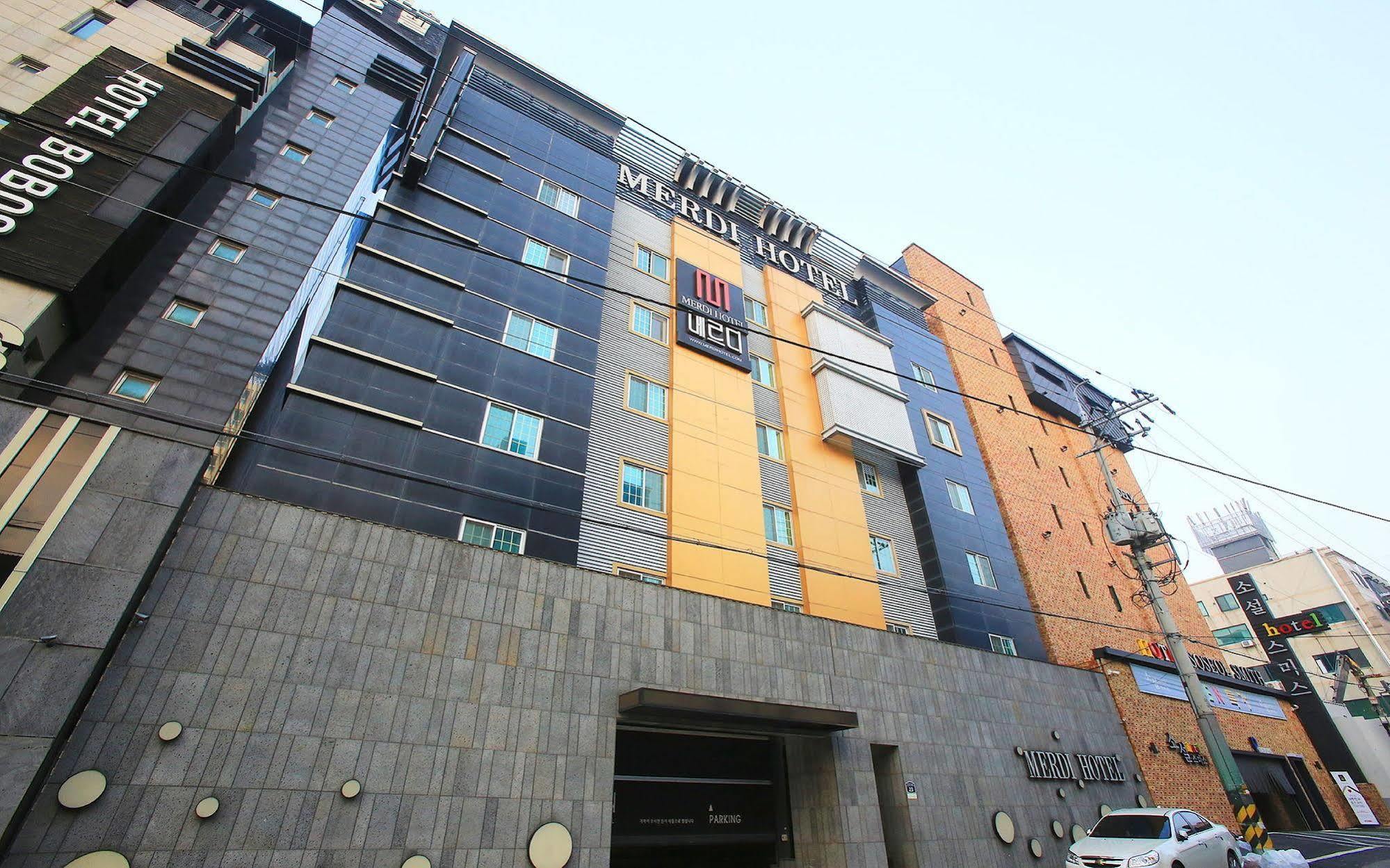 Merdi Hotel Сувон Екстер'єр фото